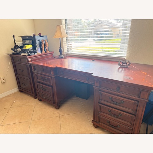 Used Havertys Office Desk for sale on AptDeco