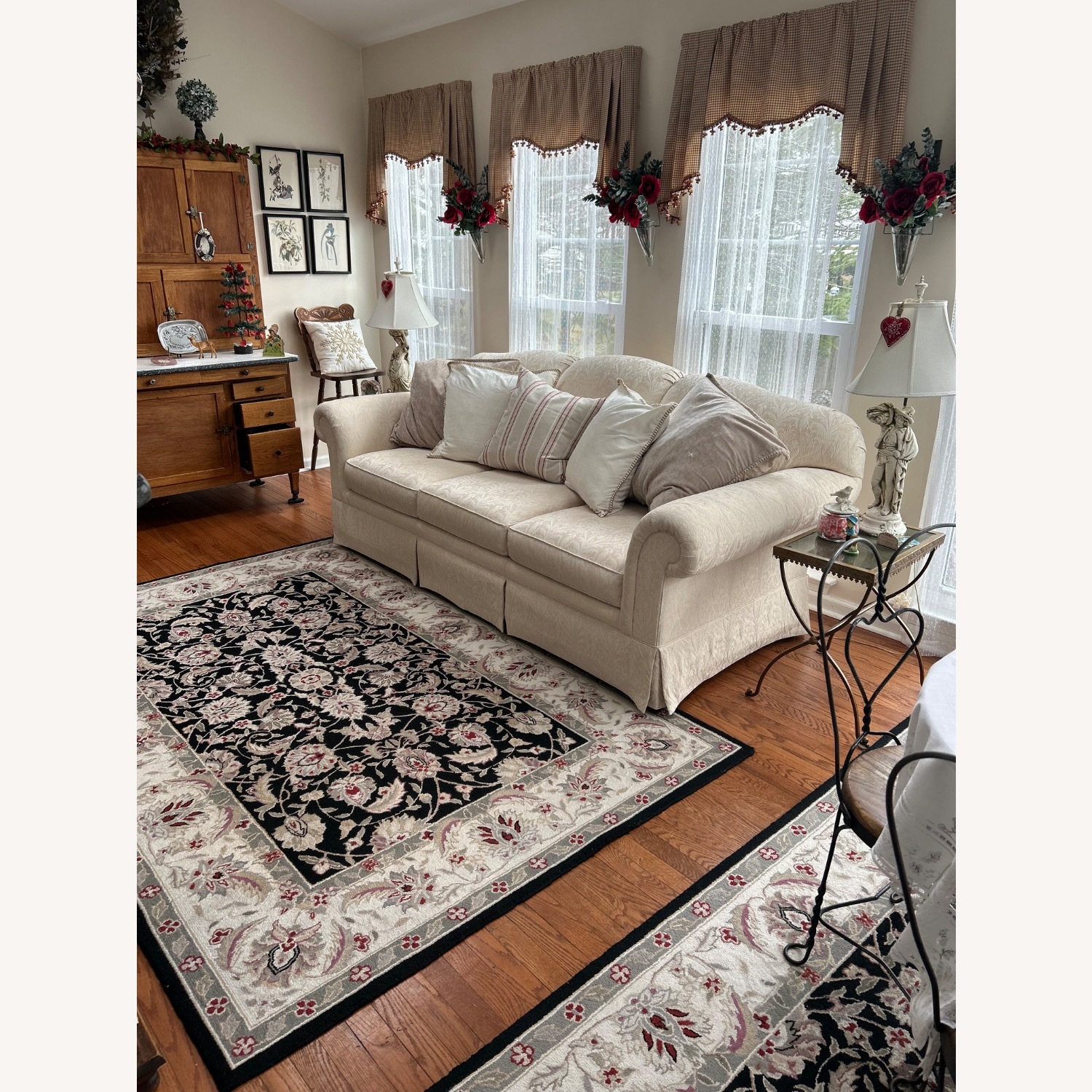Sherrill Furniture White 3+ Seater Sofa - image-1