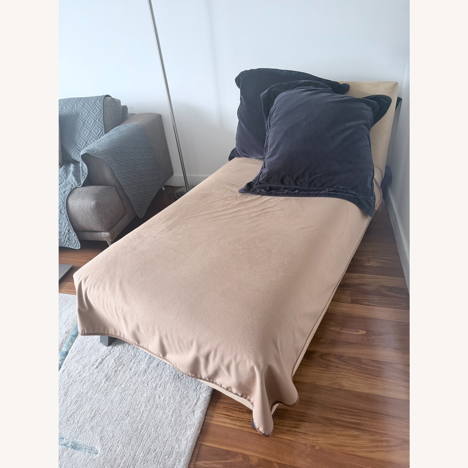 Velvet Chaise Lounge – Fawn Color - image-3