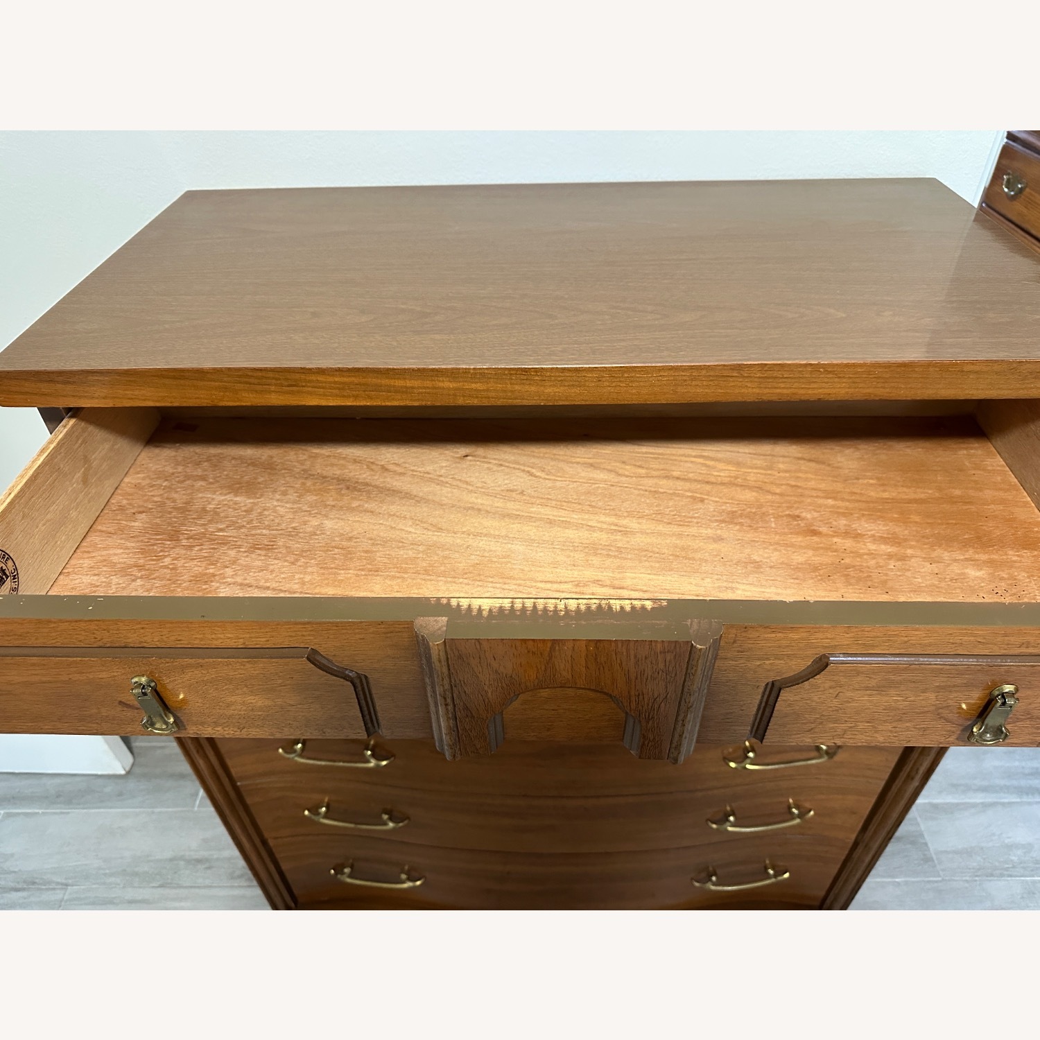 Vintage/Antique Light Brown Wood Dresser - image-8