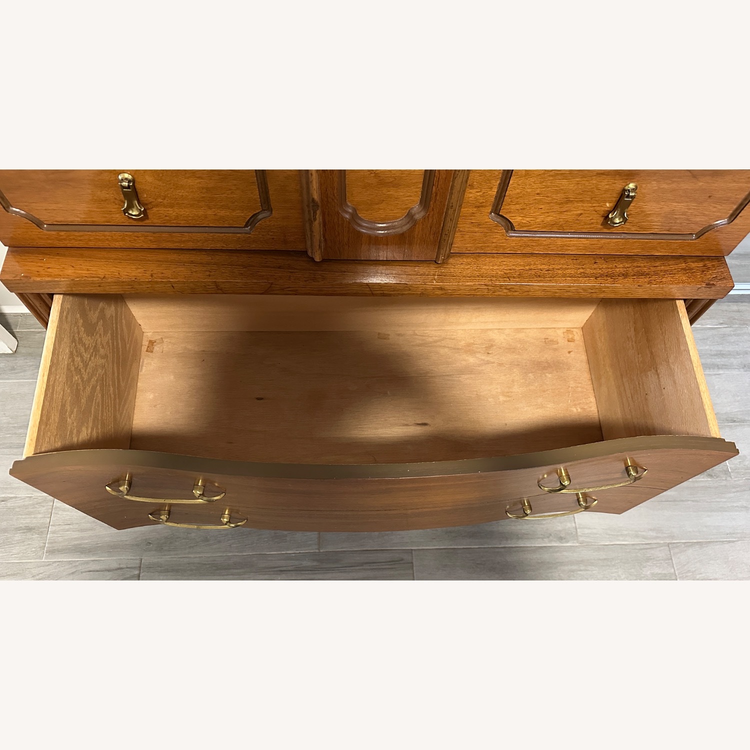 Vintage/Antique Light Brown Wood Dresser - image-9