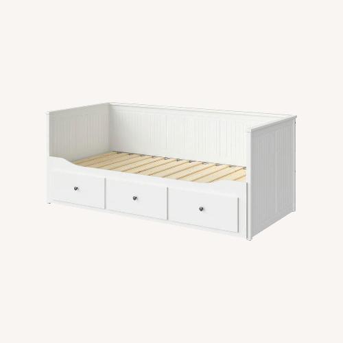 Used IKEA HEMNES White Daybed for sale on AptDeco