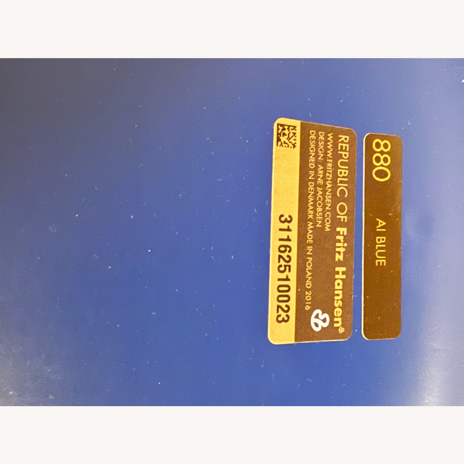 Fritz Hansen Series 7 Chair by Arne Jacobsen - image-4