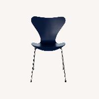 Fritz Hansen Series 7 Chair by Arne Jacobsen