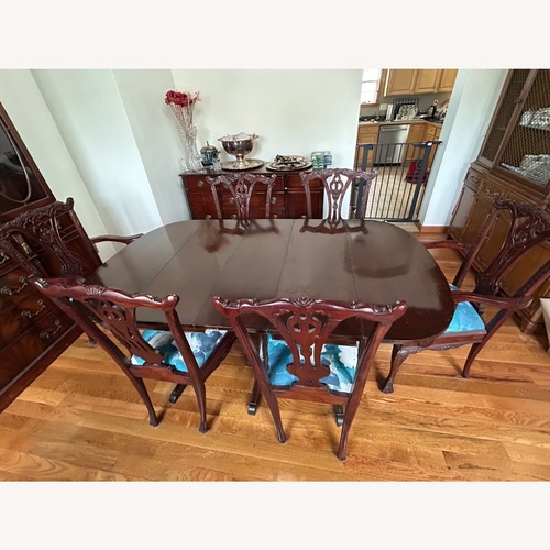 Used Vintage/Antique Dark Brown Wood DR Table for sale on AptDeco