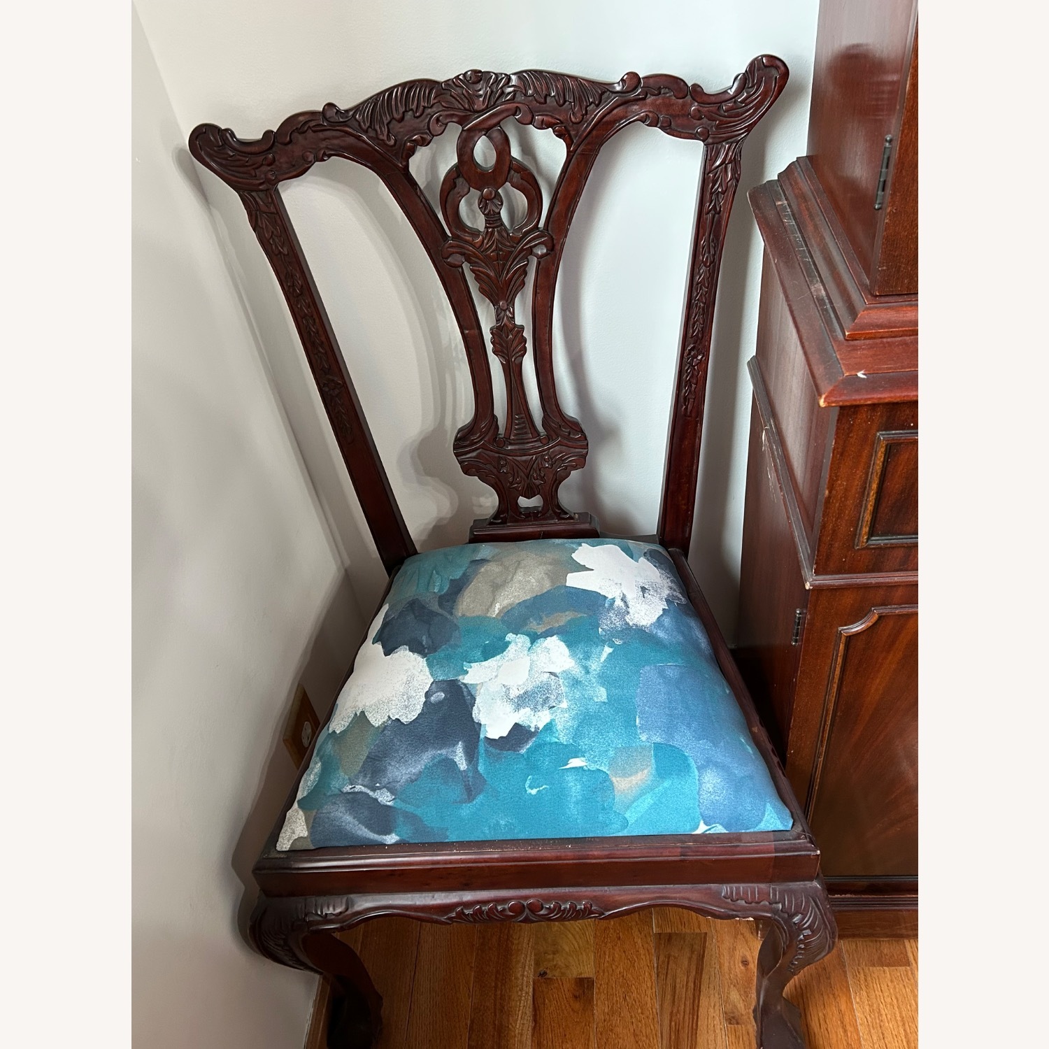 Vintage/Antique Dark Brown Wood DR Table - image-3