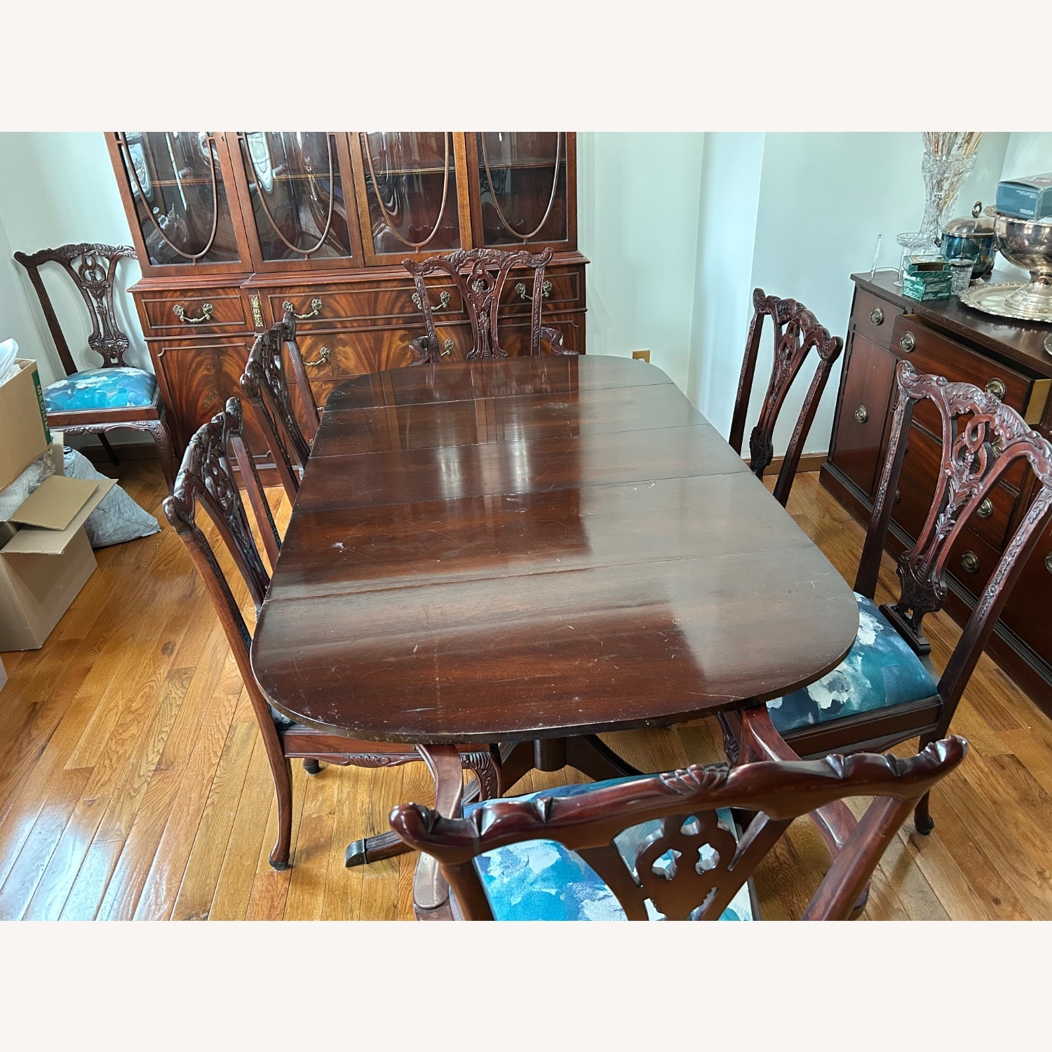 Vintage/Antique Dark Brown Wood DR Table - image-2
