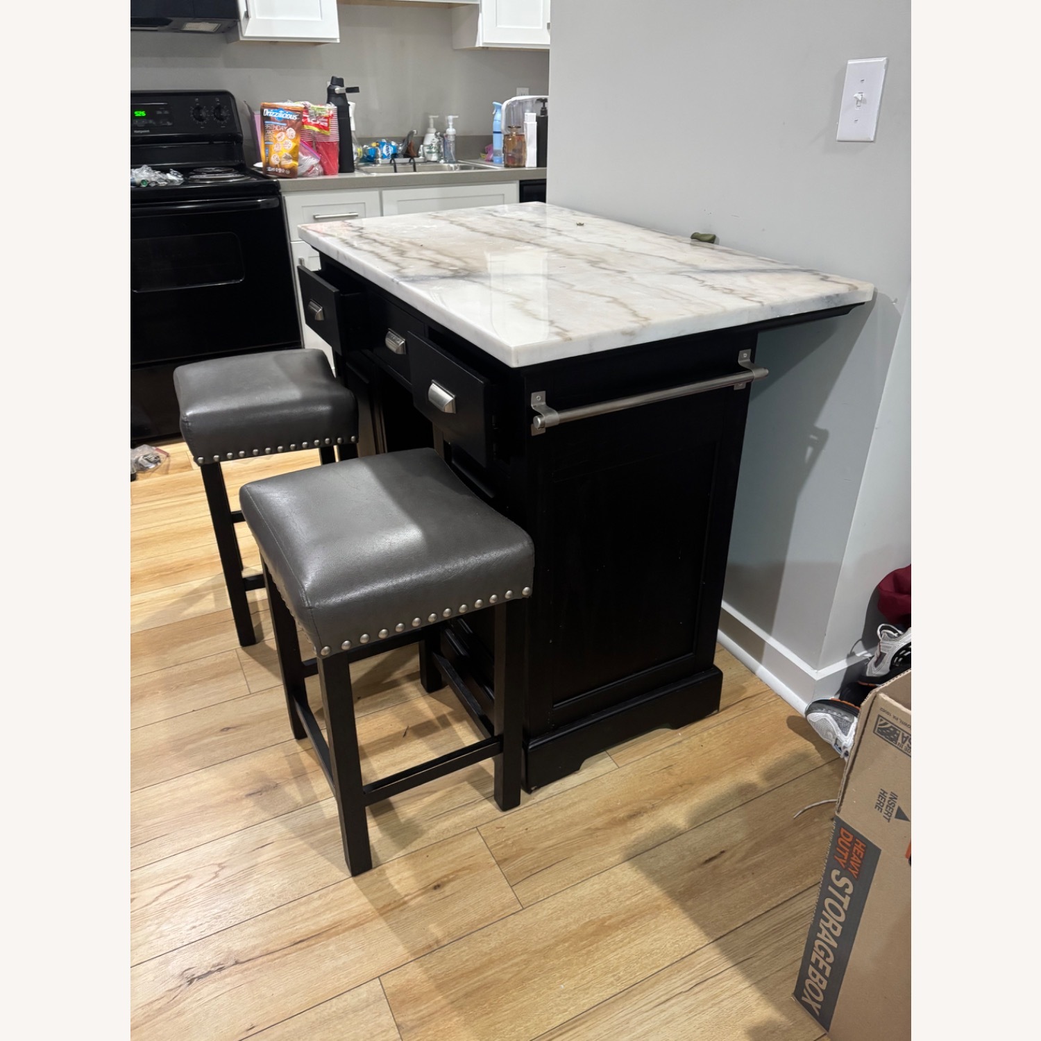 Steve Silver Co. Black Marble Kitchen Island - image-9