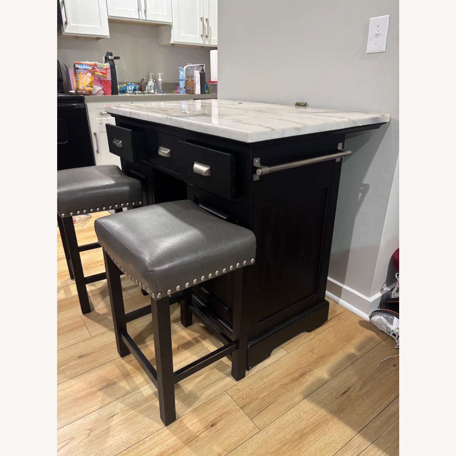 Steve Silver Co. Black Marble Kitchen Island - image-8