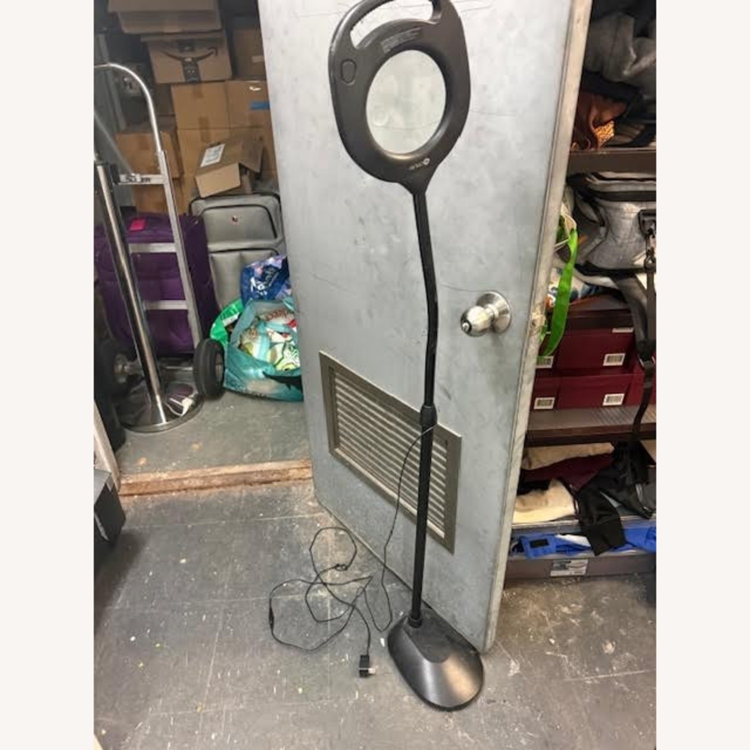 Black Floor Lamp - image-5