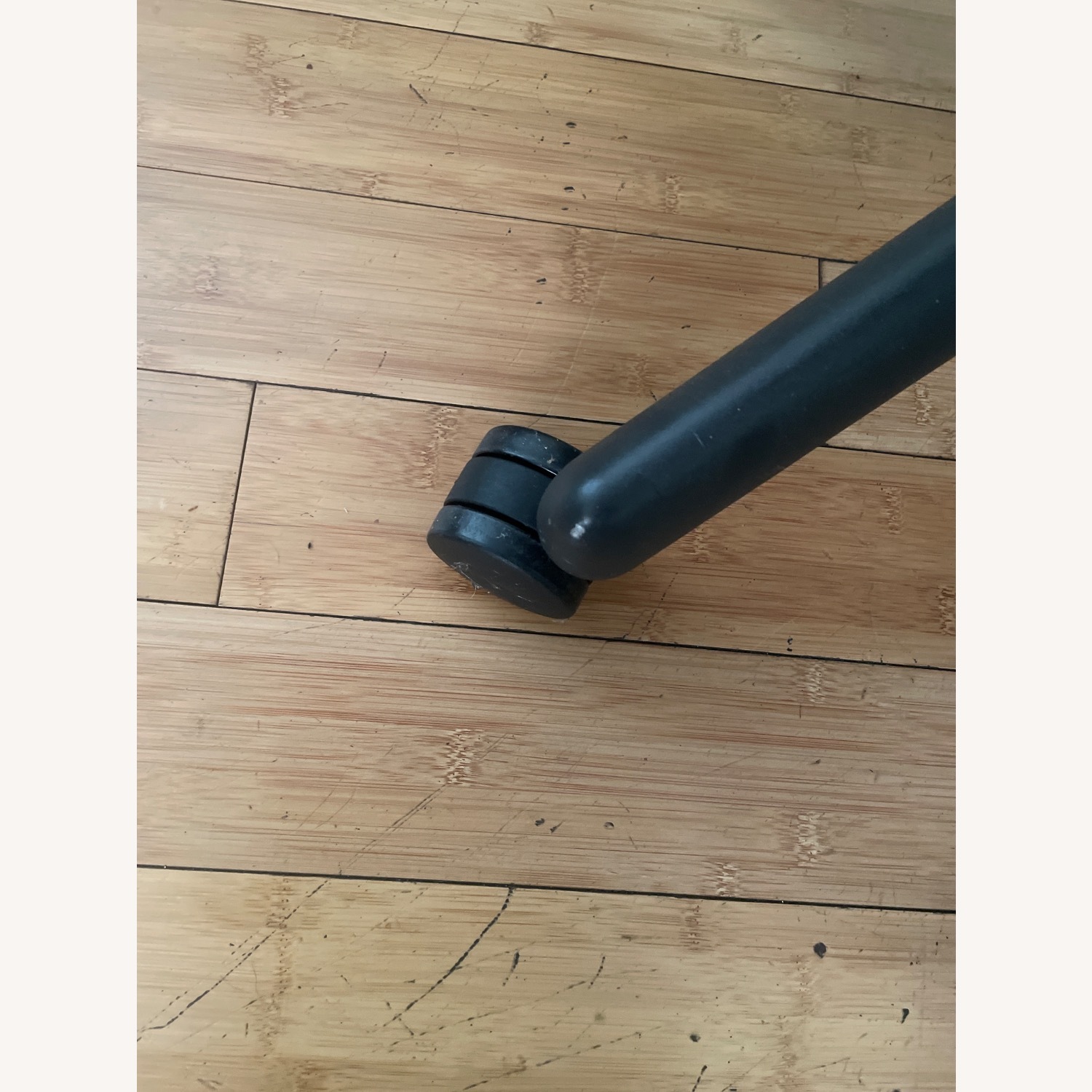 Herman Miller Aeron Ergonomic Chair  - image-4