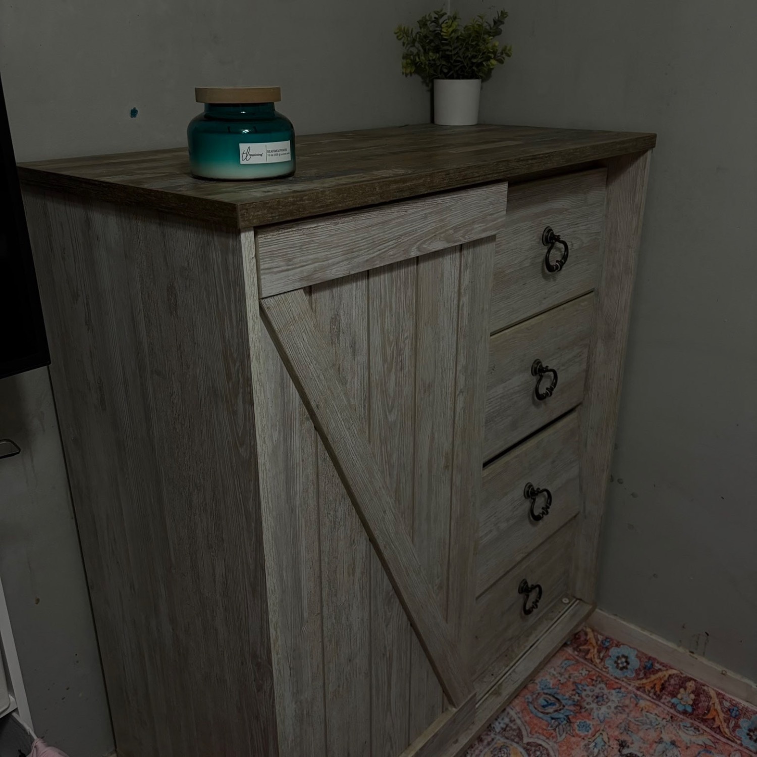 Ashley Furniture Willowton Dressing Chest - image-4