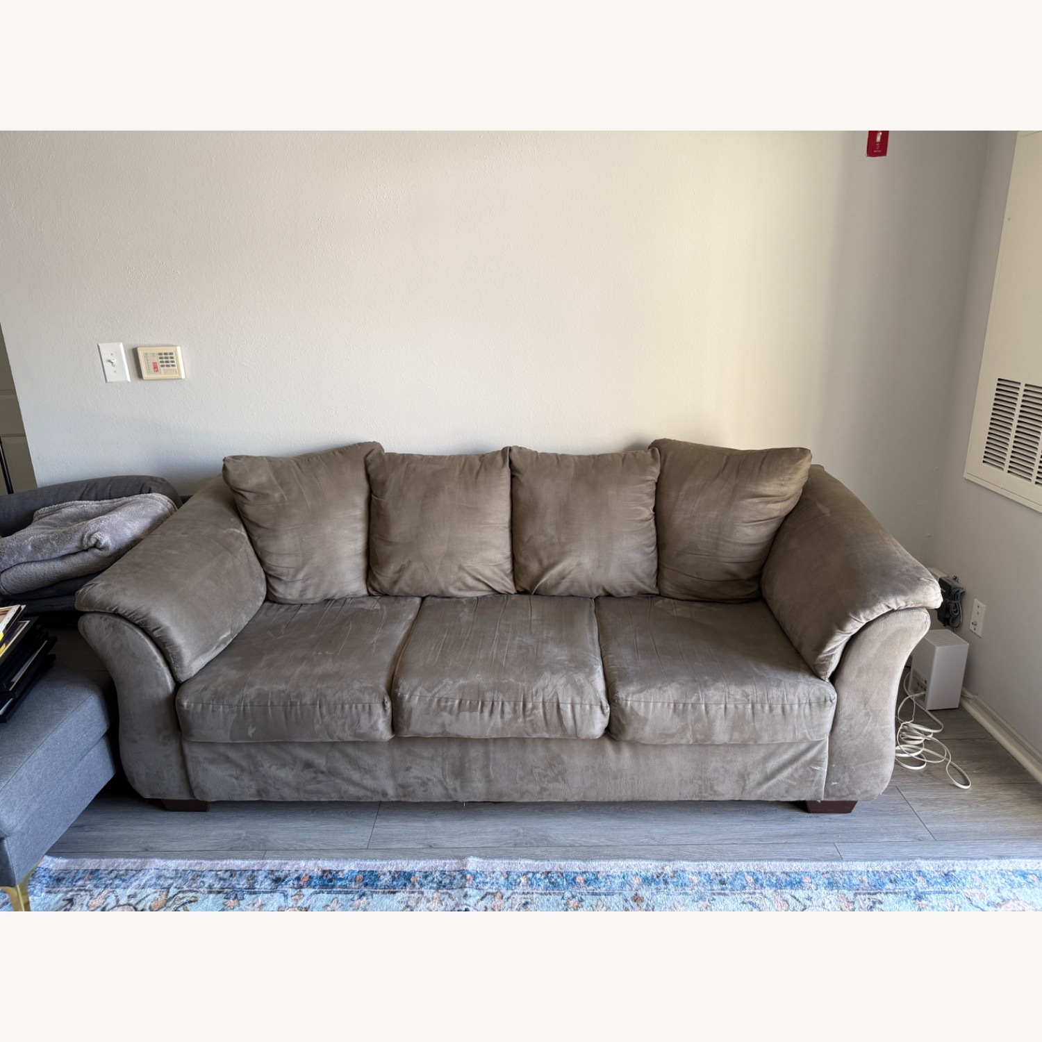Ashley Furniture Darcy Light Gray 3+ Seater Sofa - image-1