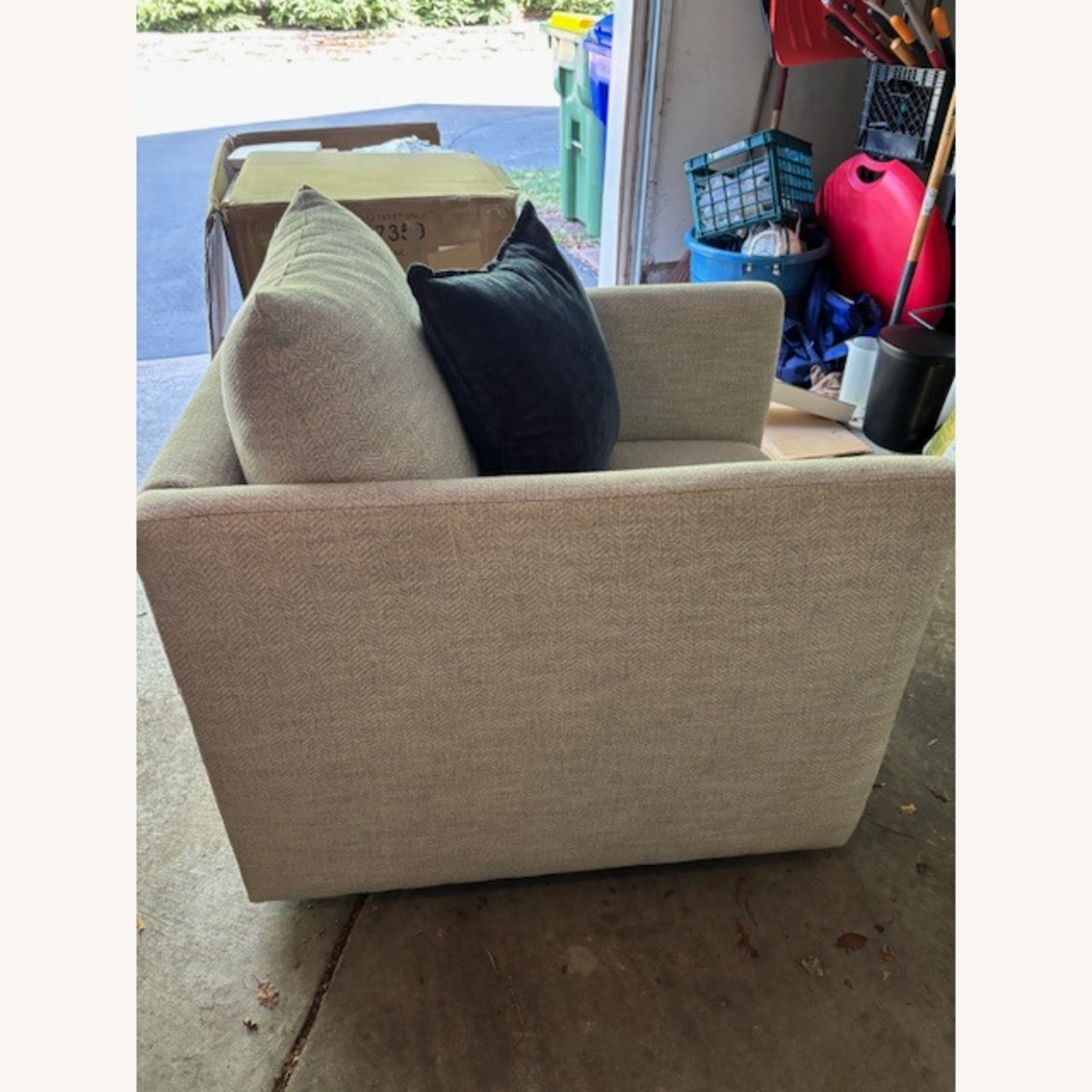 Bassett Light Gray Fabric Swivel Chair - image-3