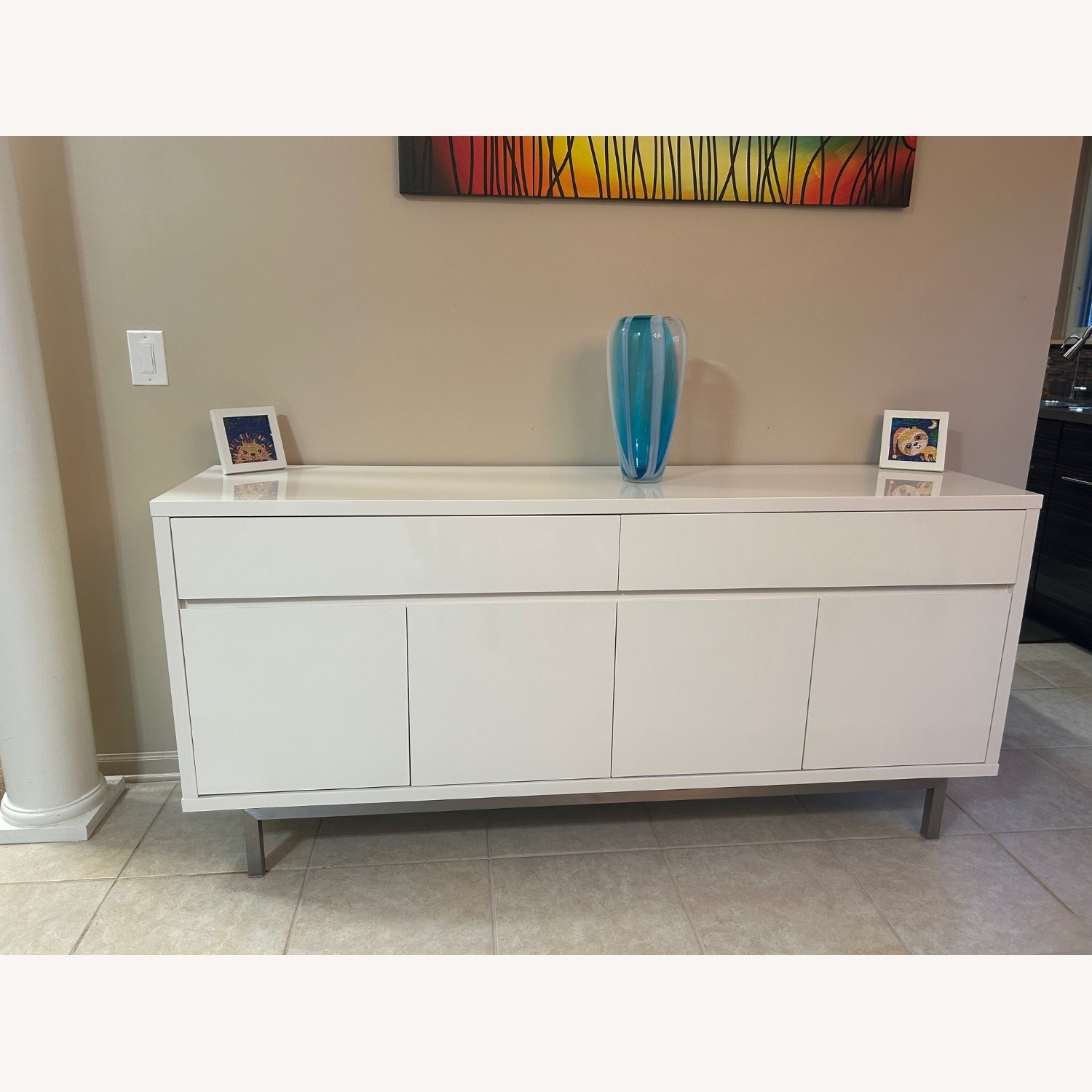 DANIA Furniture-Sideboard - image-0