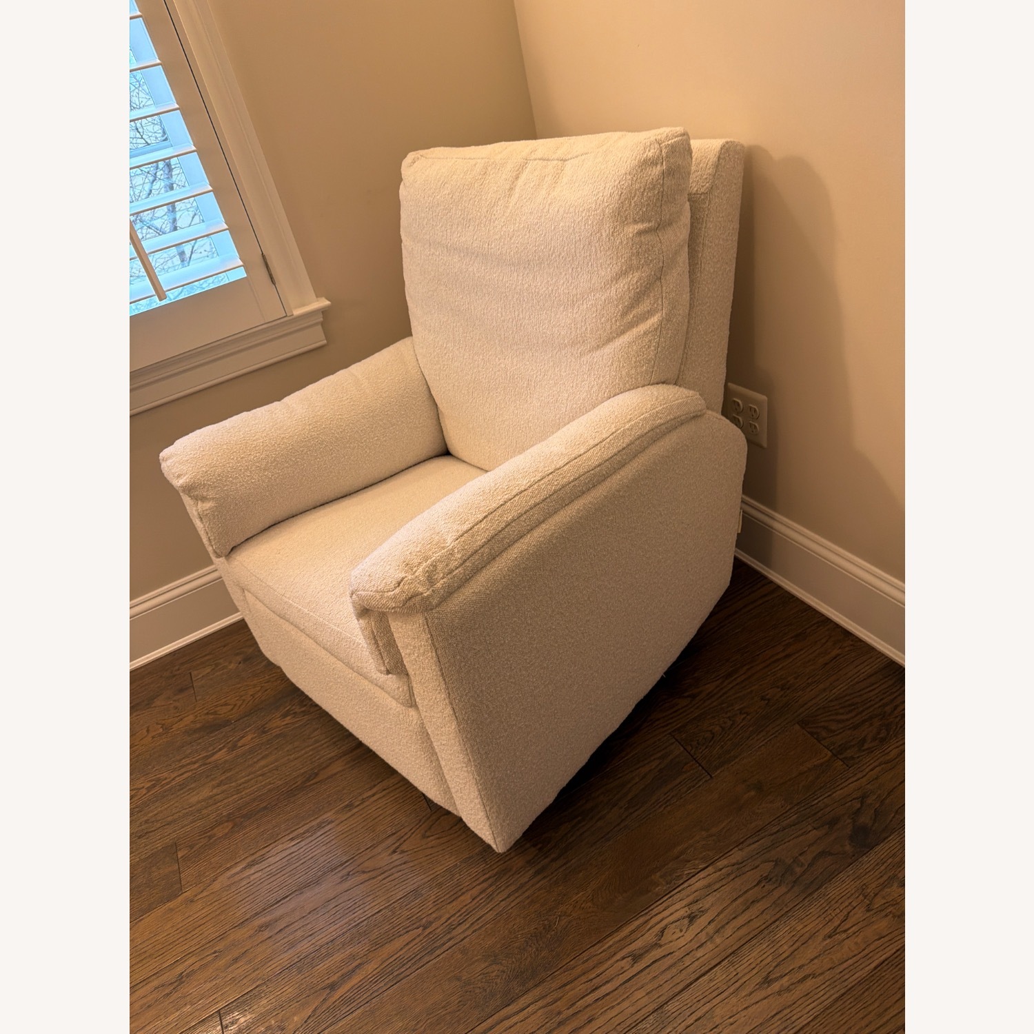 Pottery Barn Kids White Boucle Nursing Chair - image-2