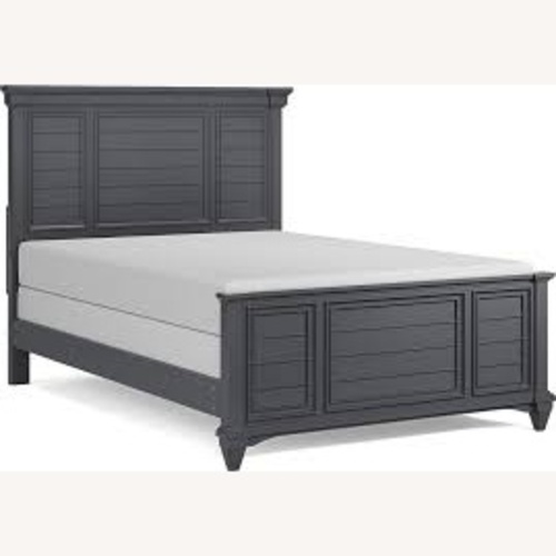 Used Rooms To Go Kids Full Panel Bed for sale on AptDeco