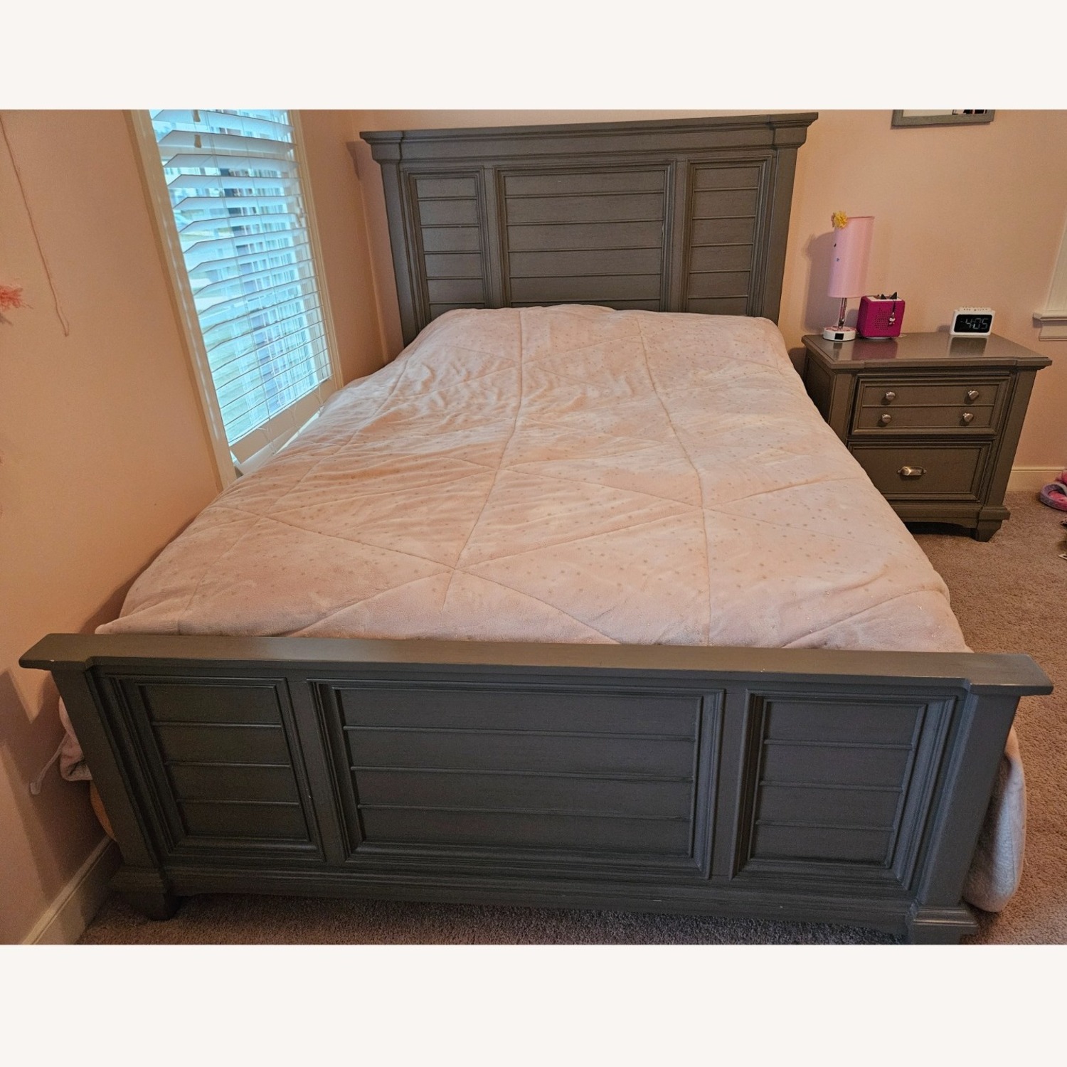 Rooms To Go Kids Full Panel Bed - image-3