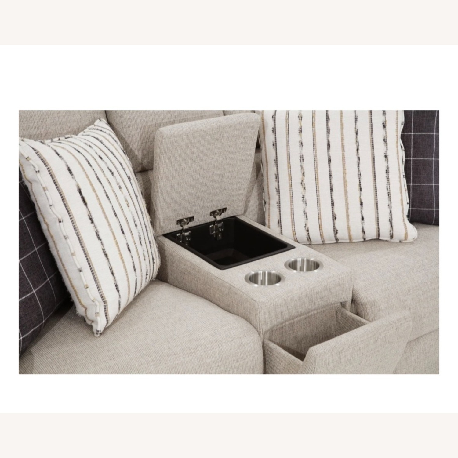 Bob's Discount 2 Seater Recliner Sofa - image-3