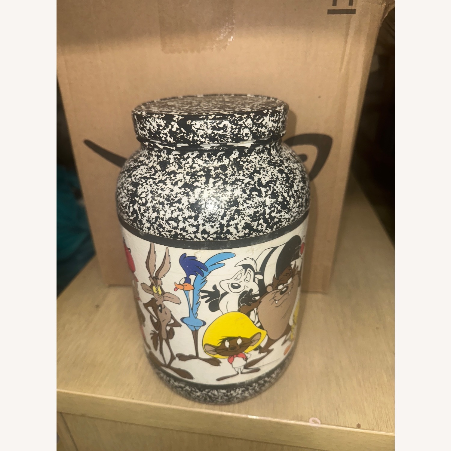 Vintage/Antique Glass Décor - image-2