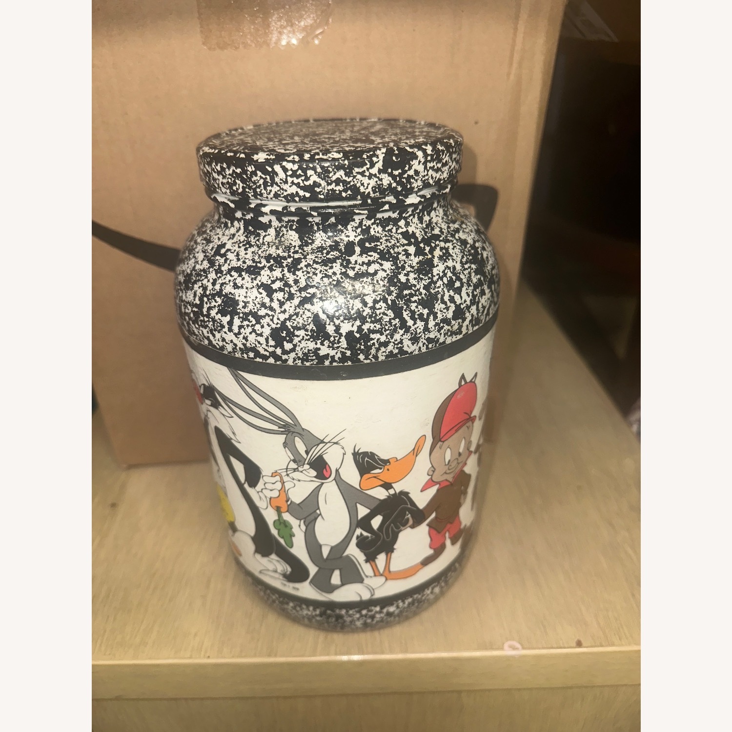 Vintage/Antique Glass Décor - image-1