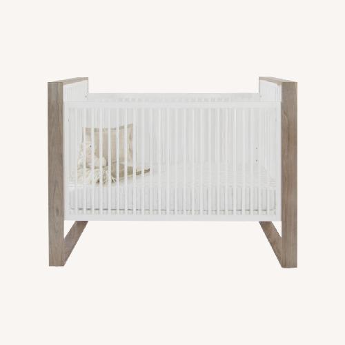 Used DucDuc Austin White Wood Crib for sale on AptDeco