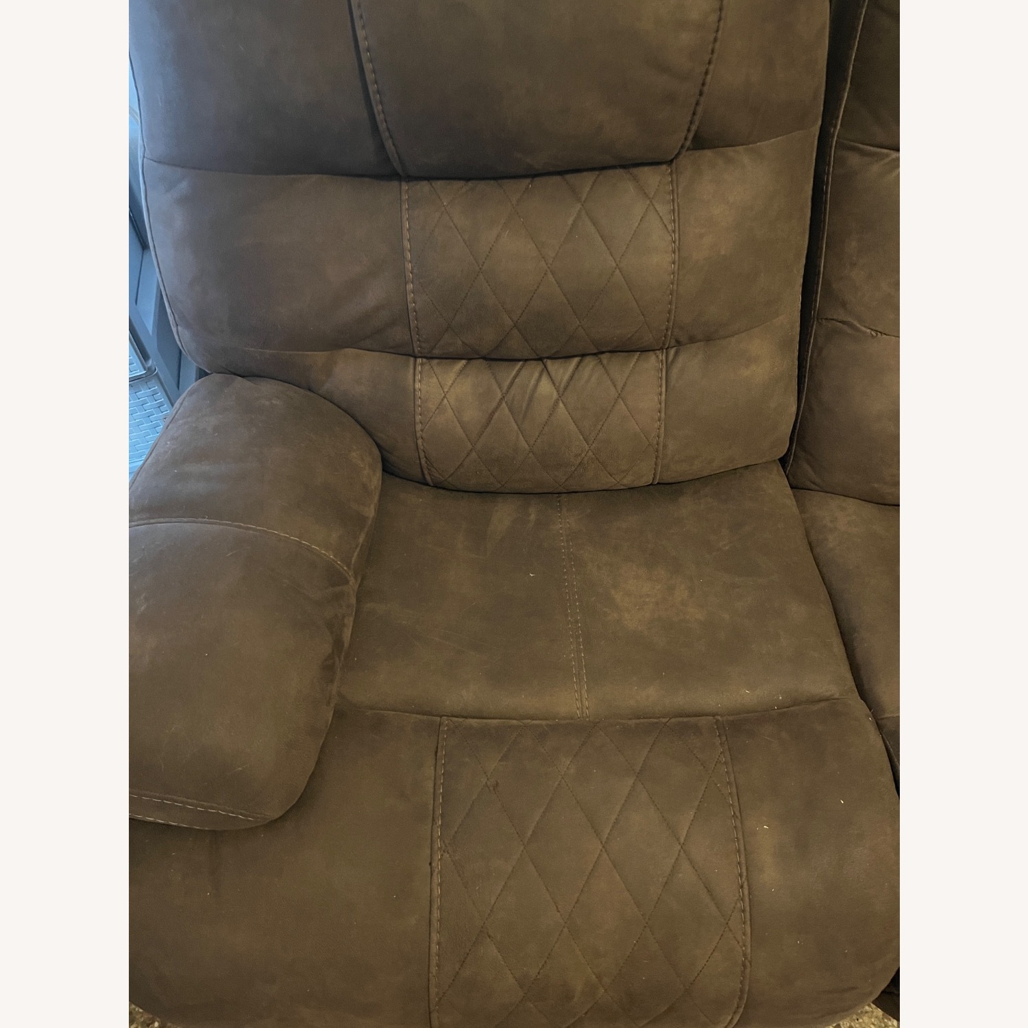 Ashley Furniture Welsford Dark Brown 3+ Seater Sofa - image-5