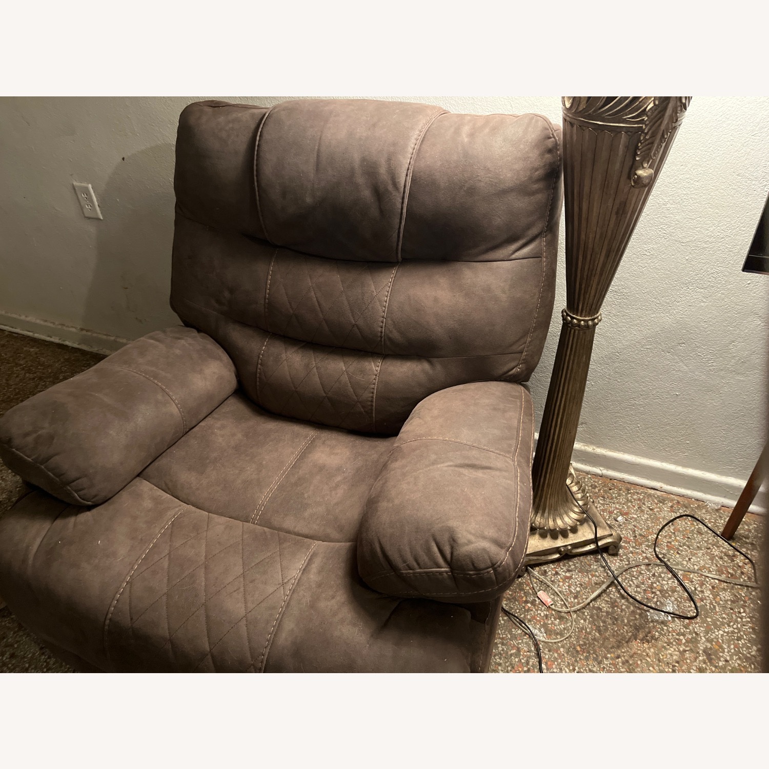 Welsford Power Recliner with Adjustable Headrest - image-2