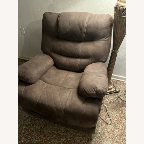 Used Welsford Power Recliner with Adjustable Headrest for sale on AptDeco