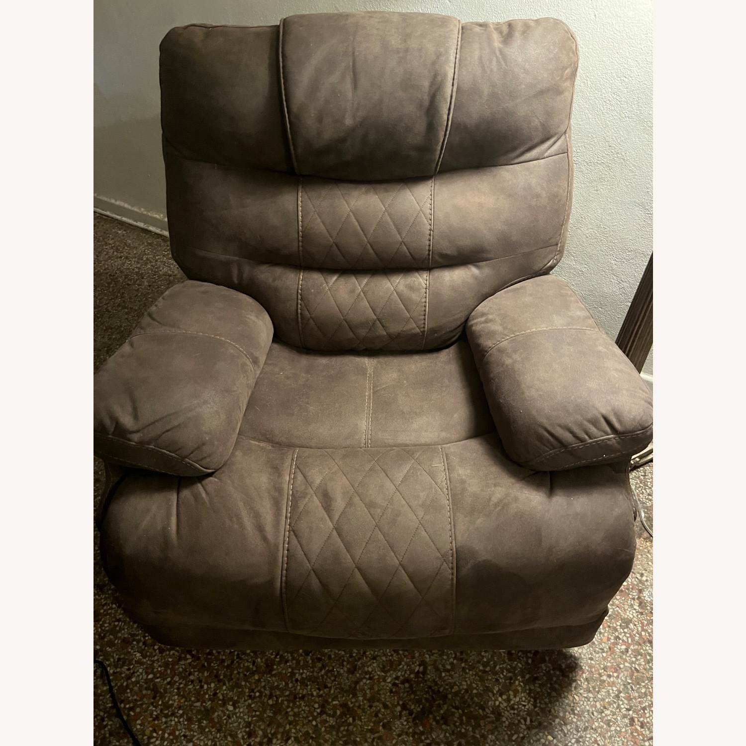Welsford Power Recliner with Adjustable Headrest - image-5
