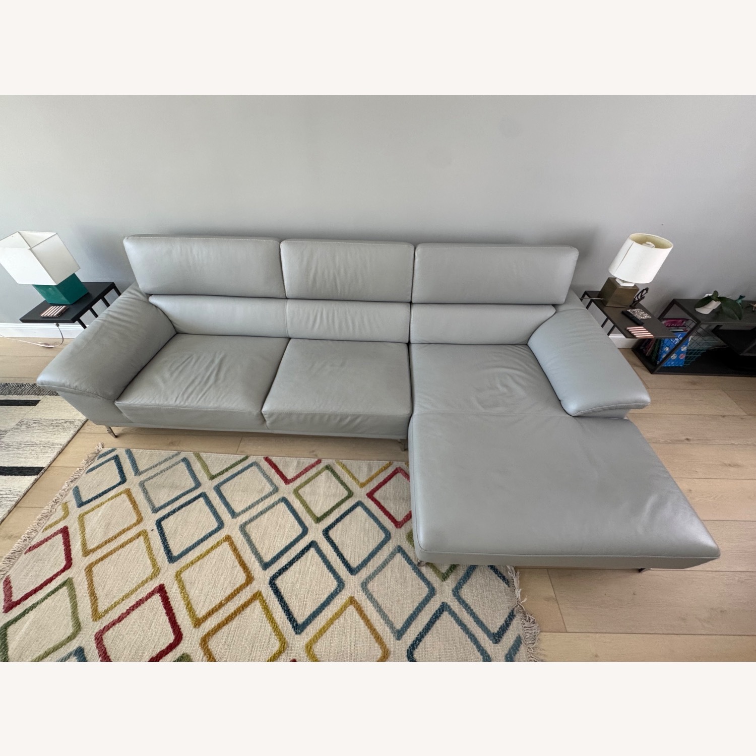 Jensen-Lewis Sienna Light Gray 3+ Piece Sectional - image-2