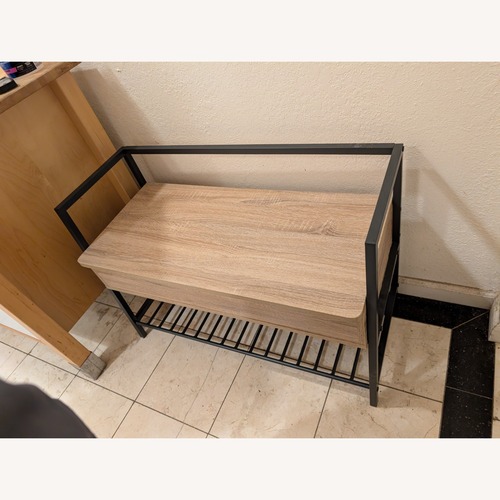 Used Wayfair Shoe Bench with Flip Top Storage for sale on AptDeco