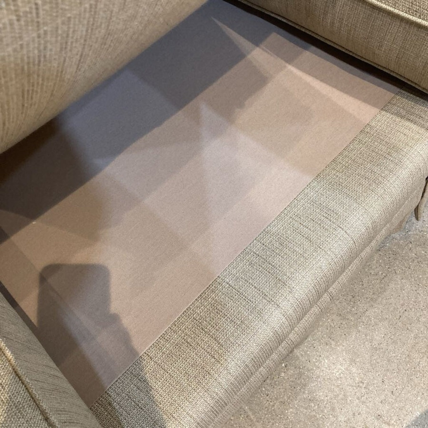 Skirted 3-Seat Roll-Arm Sofa - image-9