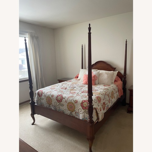 Used Thomasville Furniture Industries Queen Bed for sale on AptDeco