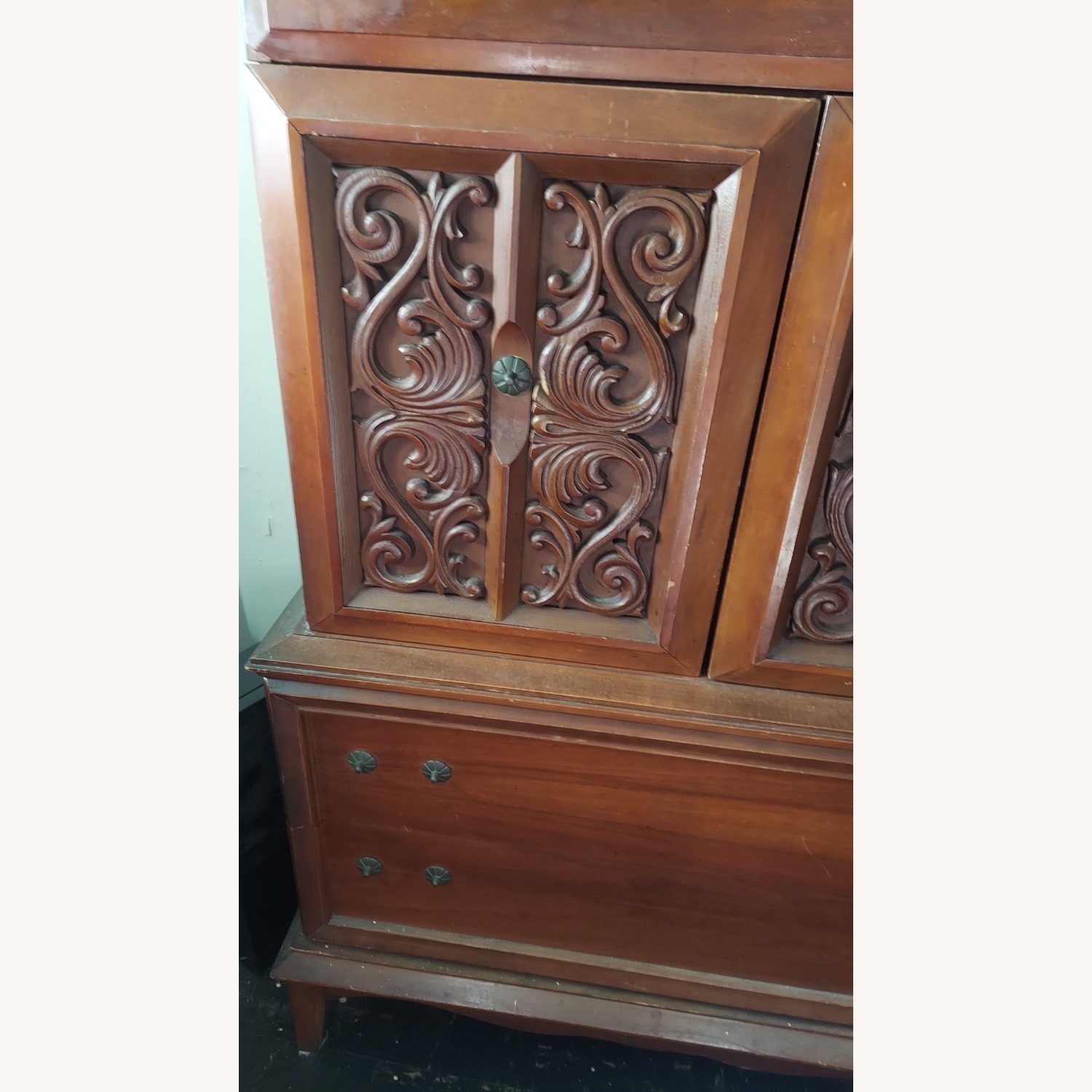 Bedroom Armoire - image-1