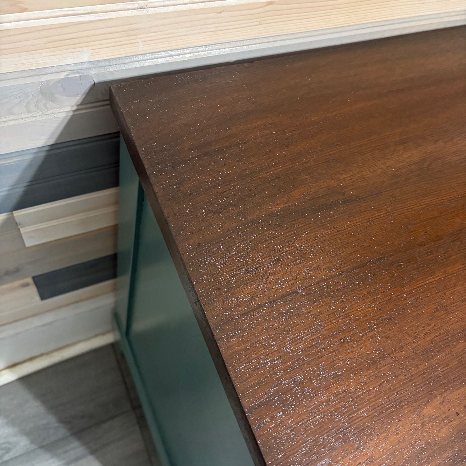 Vintage Drexel Set of Nightstands - image-6