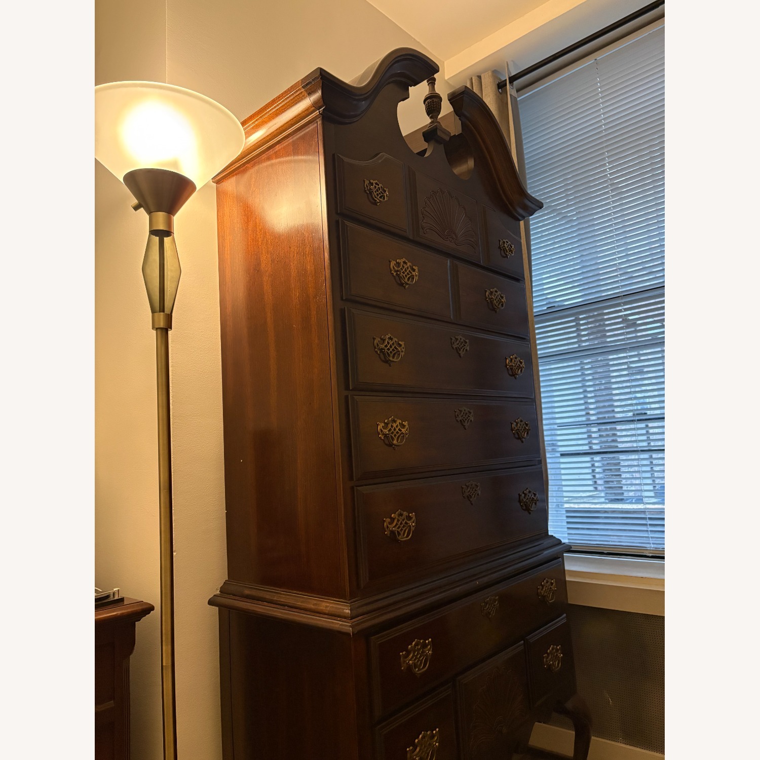 Vintage/Antique Thomasville Mahogany Dresser - image-2