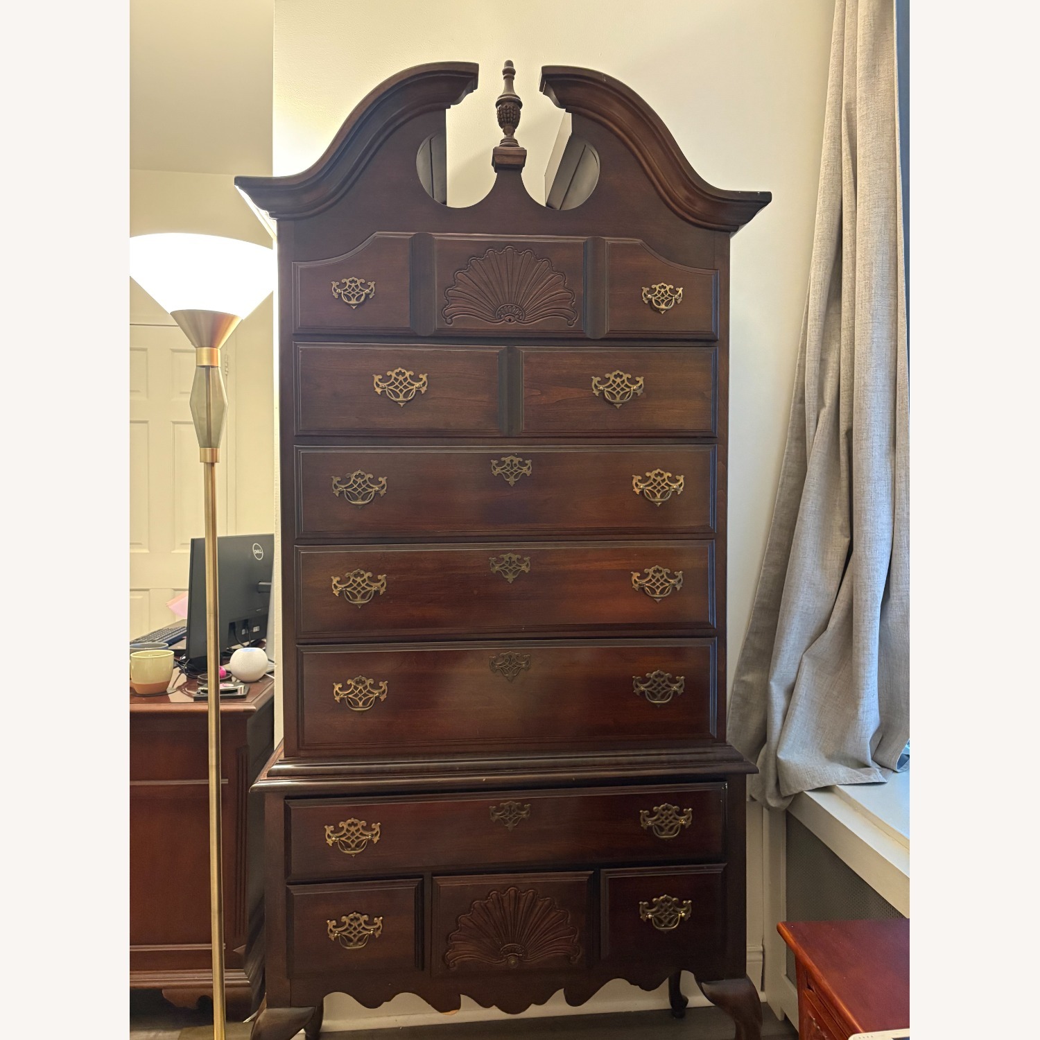 Vintage/Antique Thomasville Mahogany Dresser - image-0