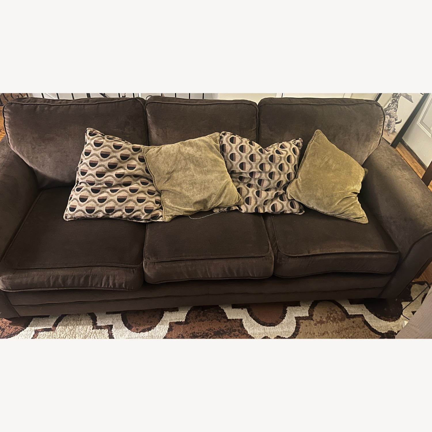 Bob's Discount Furniture 3+ Seater Sofa - image-2