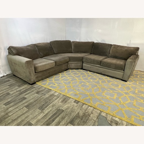 Used Raymour and Flanigan Artemis II Sectional Sofa for sale on AptDeco