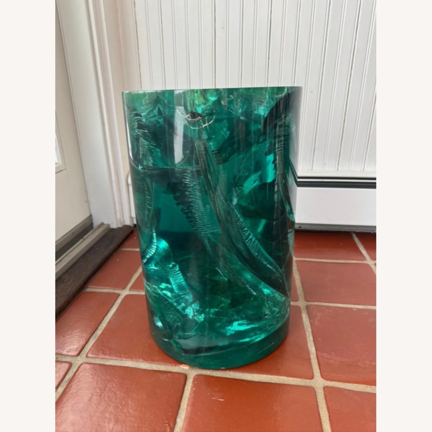 1980s Resin Accent Table With Glass Top - image-8
