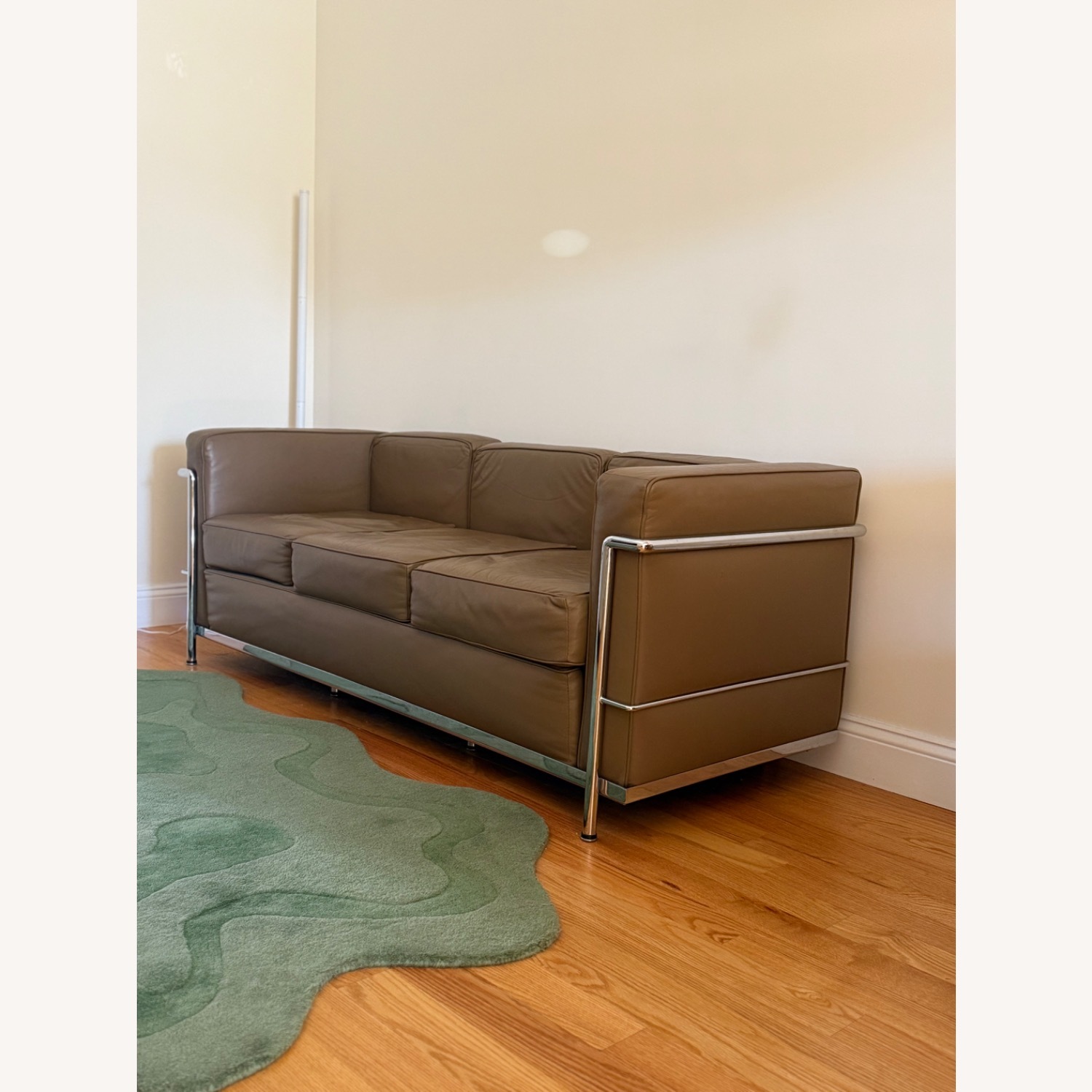 Vintage/Antique Light Brown 3+ Seater Sofa - image-8