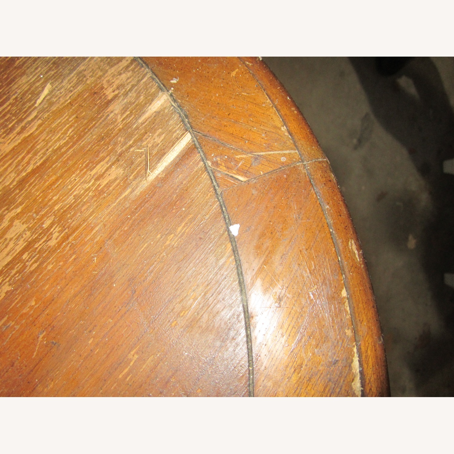 60'S Round Occasional Table - image-9