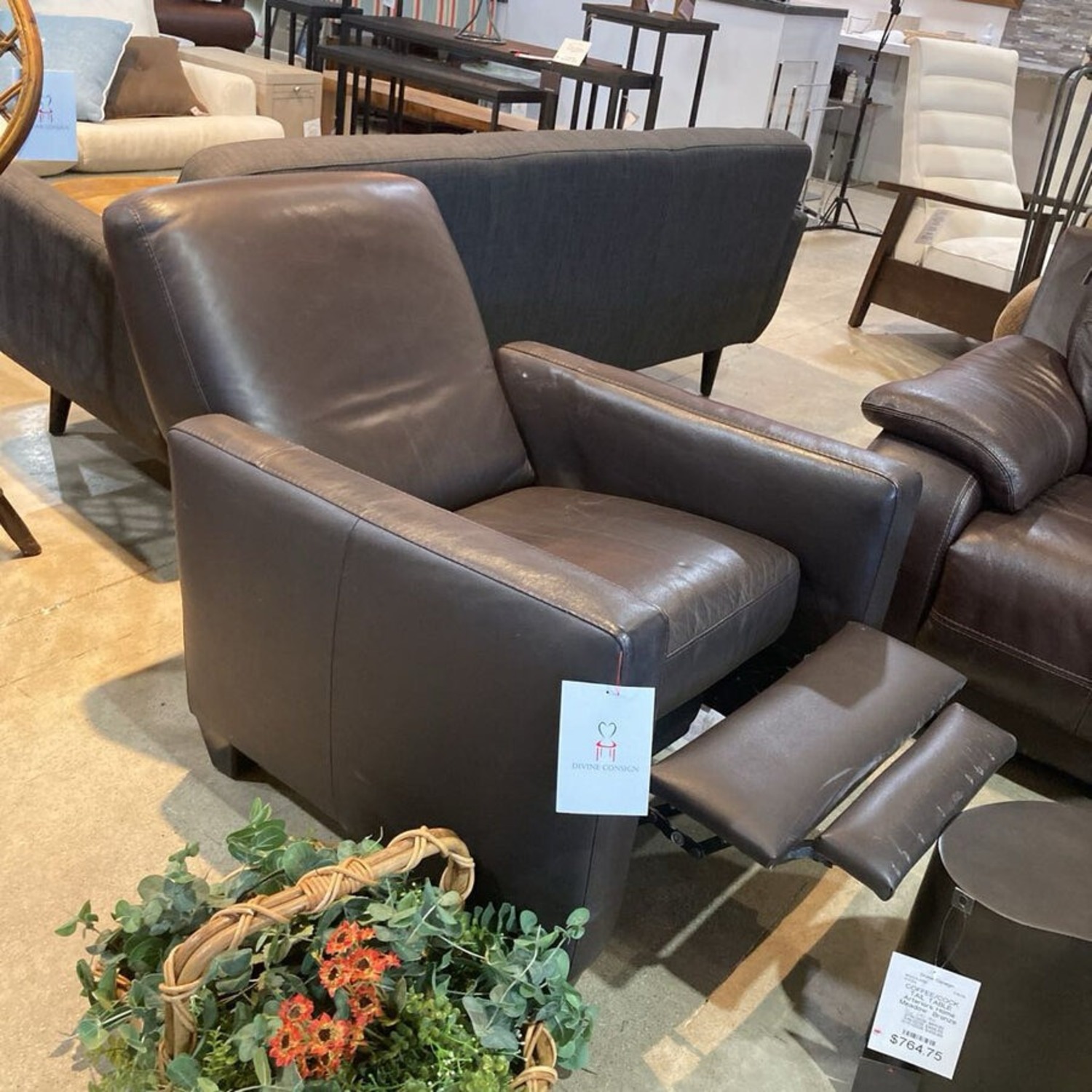 Leather Recliner Mocha - image-7