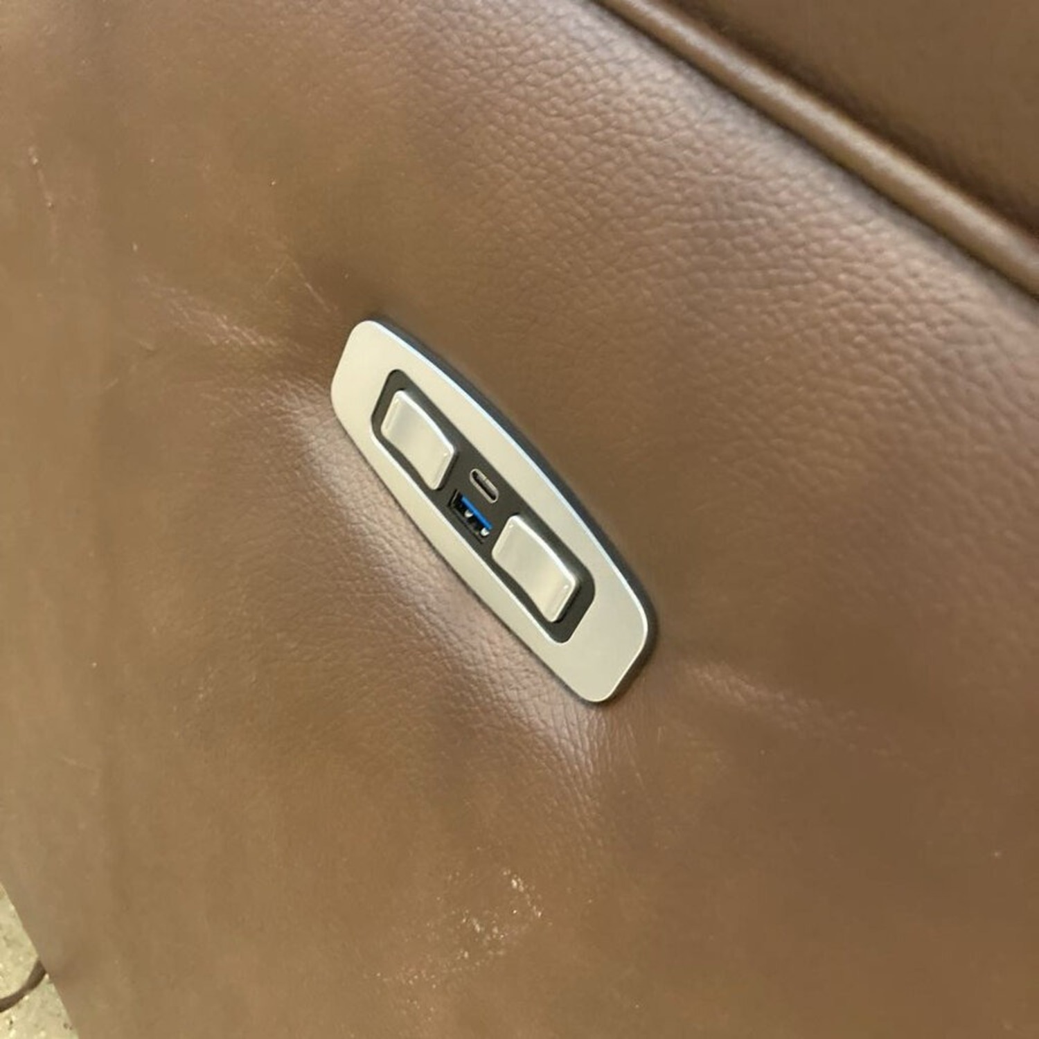 Leather VonRyan Tobacco Power Reclining Sofa - image-6