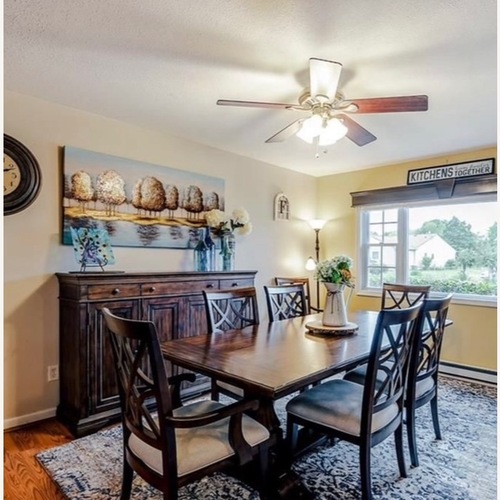 Used Klaussner Furniture Dining Sets for sale on AptDeco