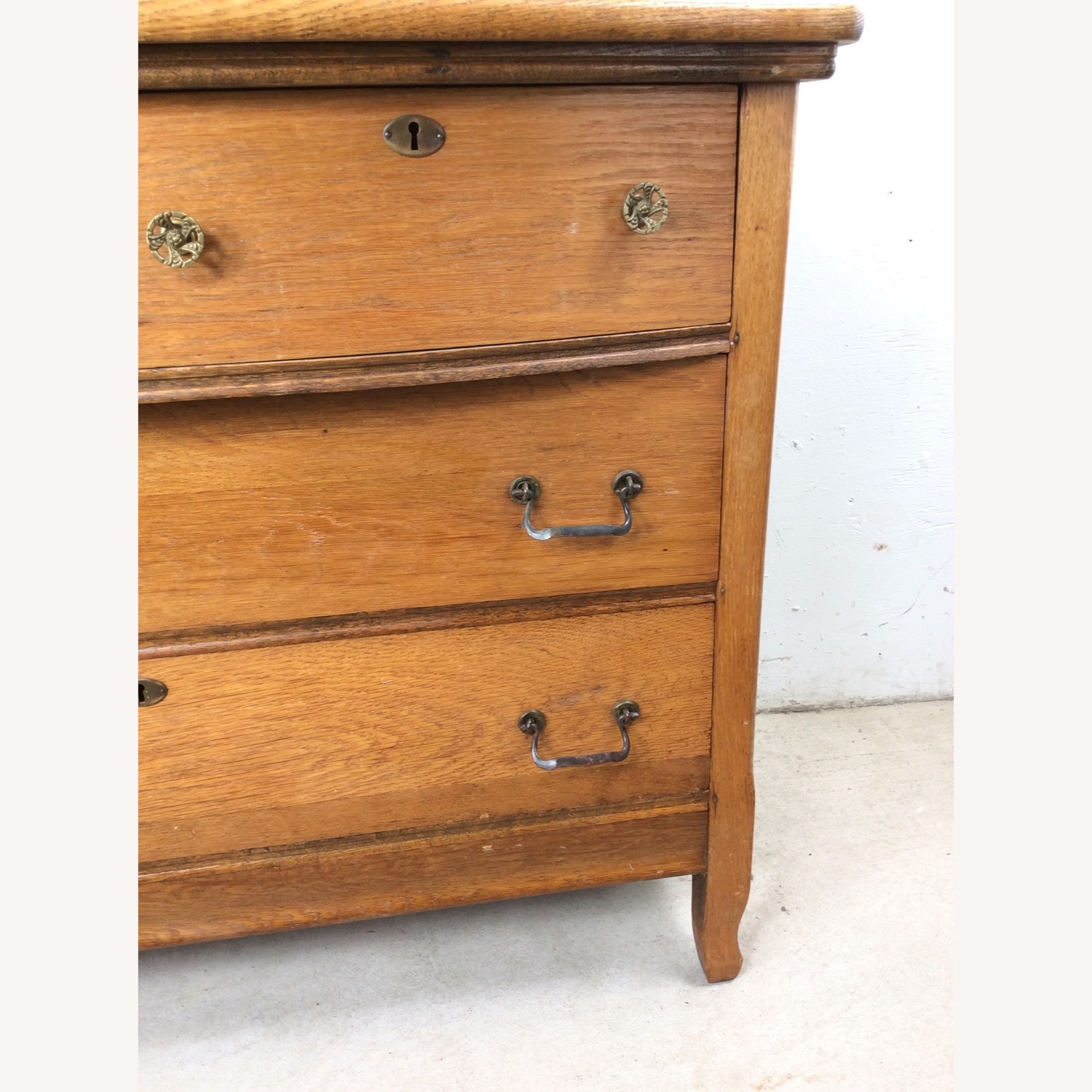 Antique 5 Drawer Dresser with Large Mirror - image-16