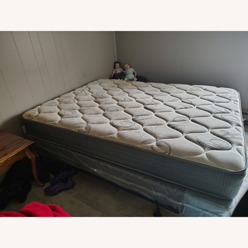 Used White Queen Bed for sale on AptDeco