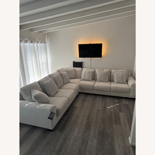 Used White Fabric 3+ Piece Sectional for sale on AptDeco