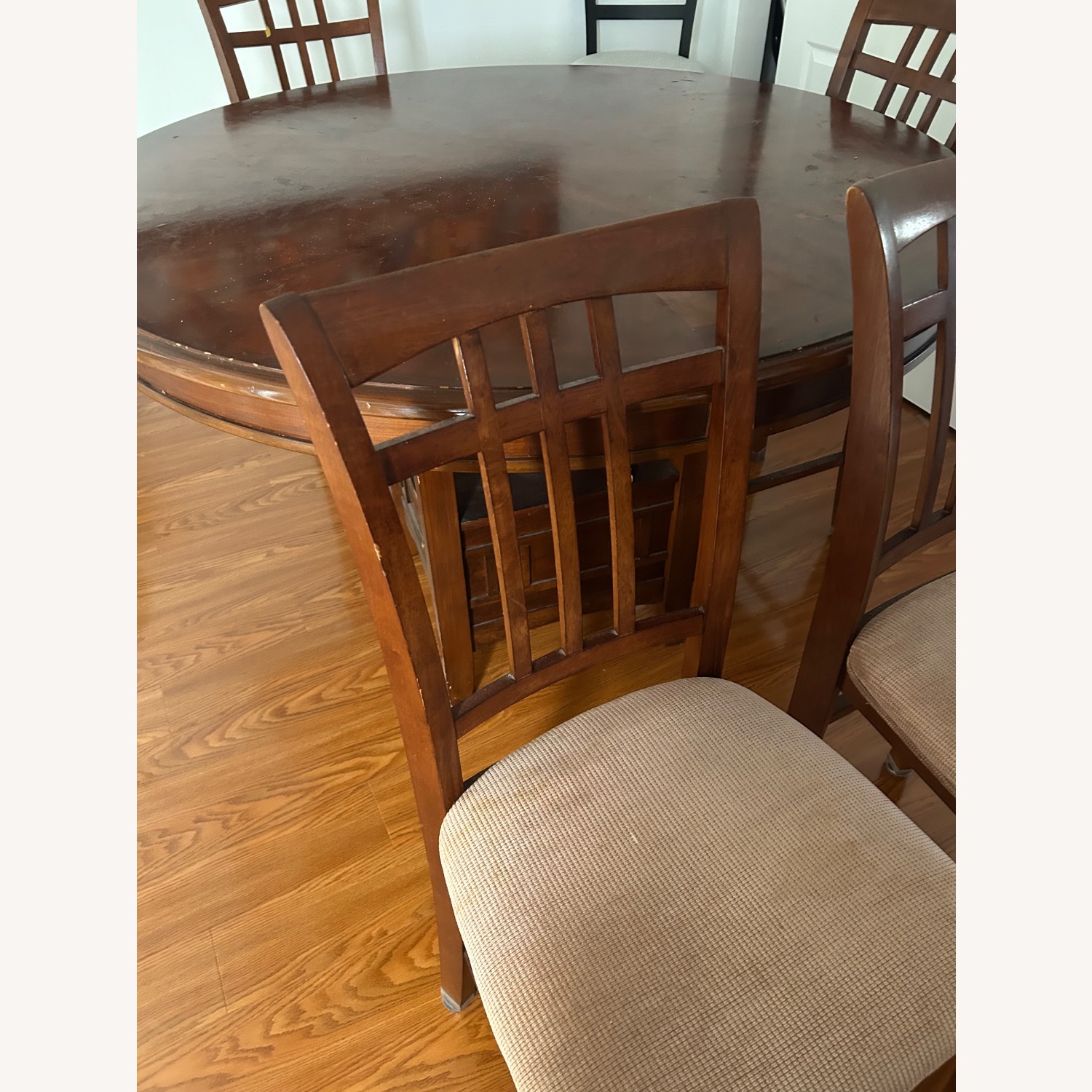 Huffman Koos Dining Set  - image-4